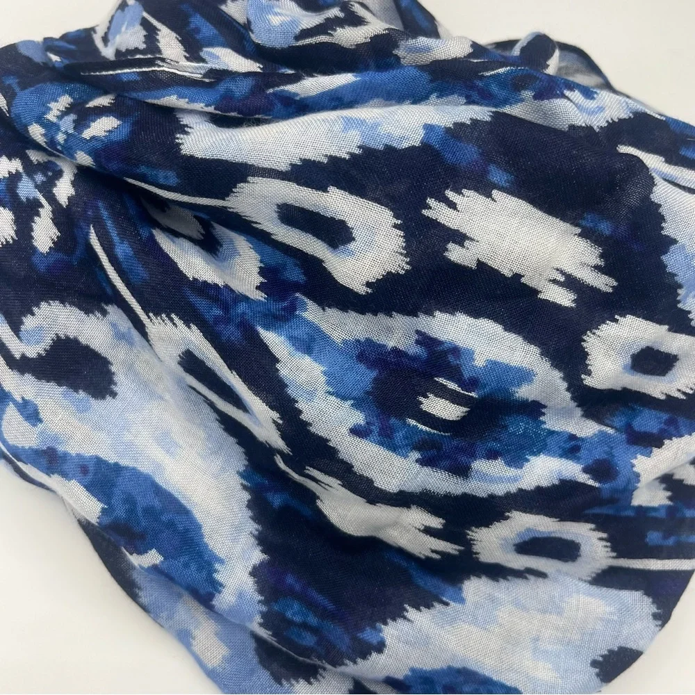 Vera Bradley Blue Ikat Island Patterned Scarf Soft‎ Rayon Long New
